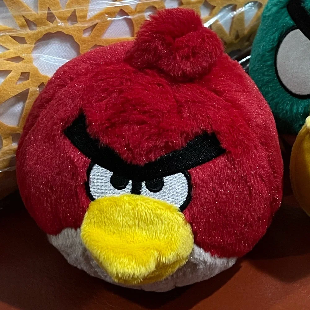 two vintage Angry Birds  RARE Angry Birds Commonwealth Plush Hal Opened Beak